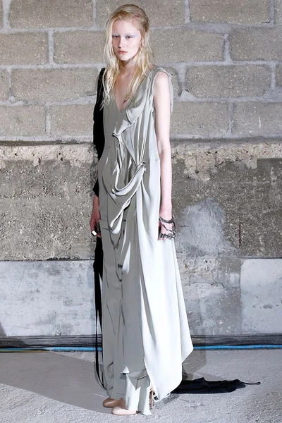Look 32